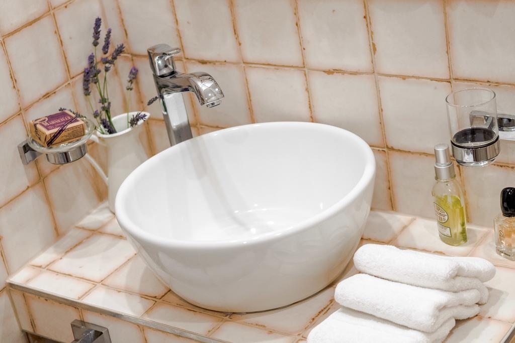Heritage Suites Zanini フヴァル エクステリア 写真