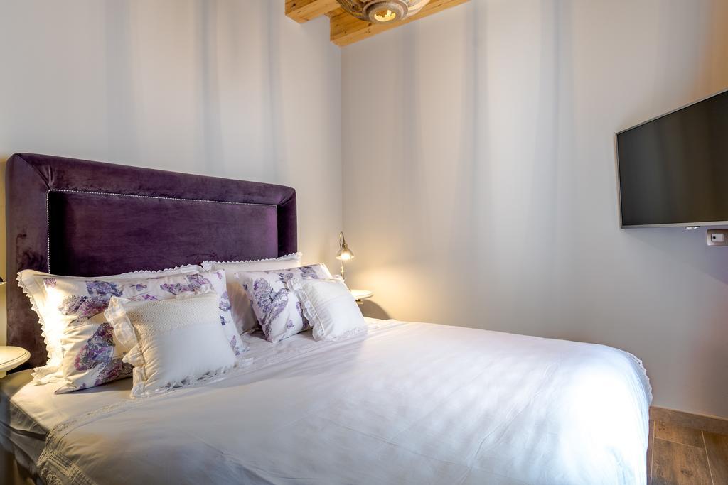 Heritage Suites Zanini フヴァル エクステリア 写真