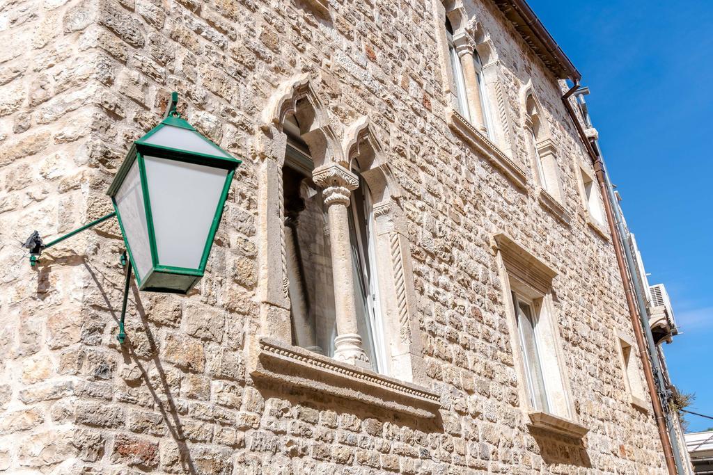 Heritage Suites Zanini フヴァル エクステリア 写真